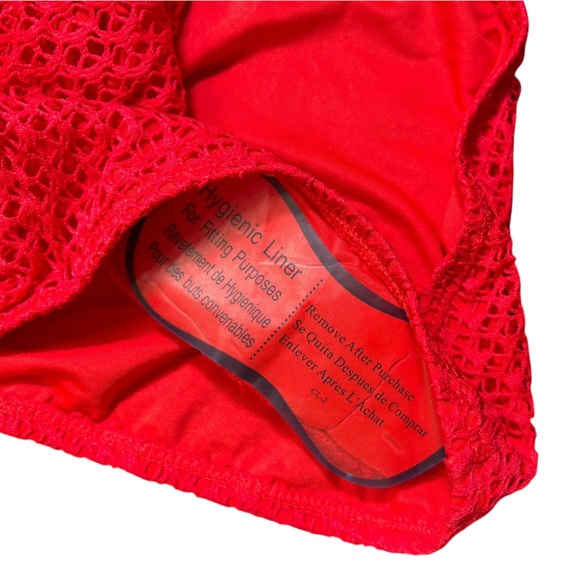 SPLENDID V front crochet one piece swimsuit size Small style SP62814M NWT - Picture 4 of 7